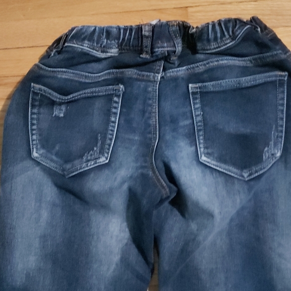 3/$30 Jeans - Picture 3 of 6